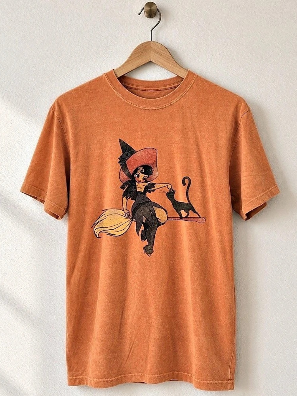 Comfort Colors Witch Flying Broomstick Black Cat Cute Vintage Orange T-Shirt